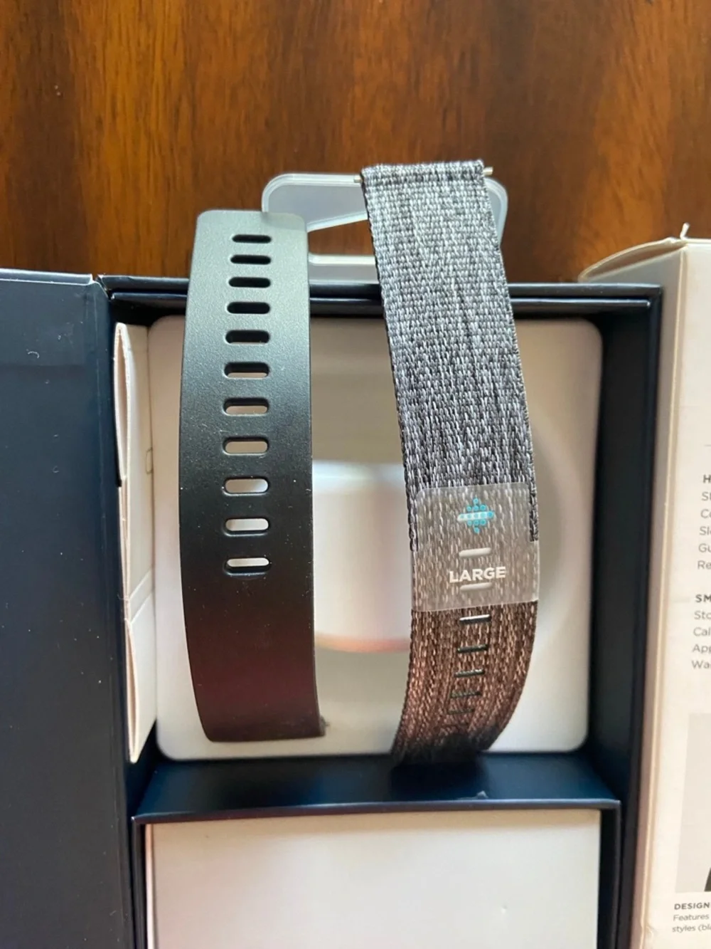 Assorted Smartwatch Fitbit Versa Oitom with Chargers and Accessories Lot Works